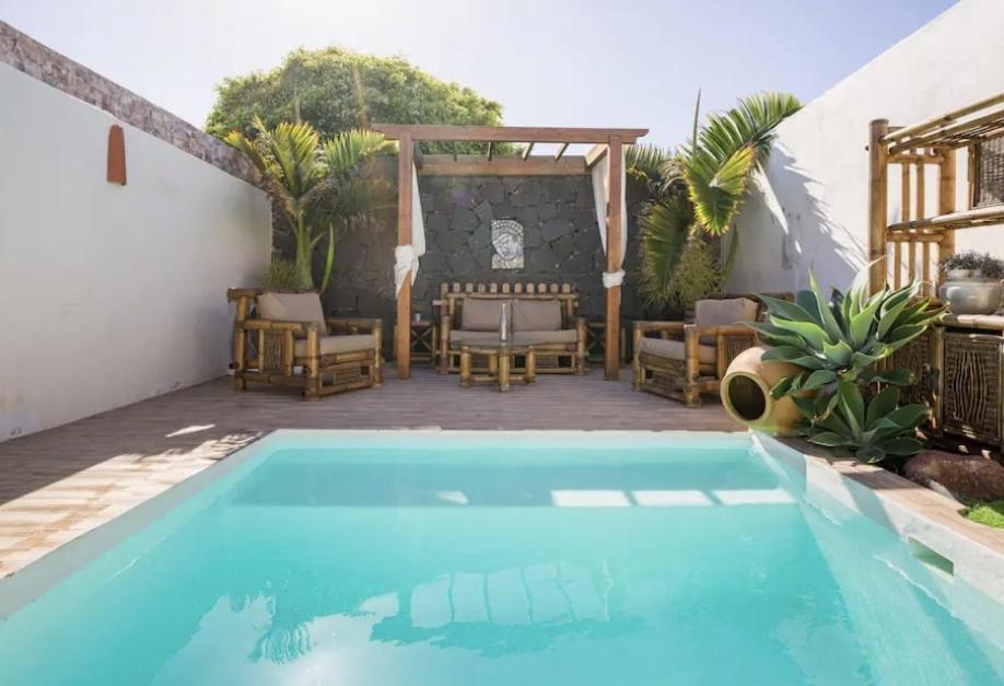 Villa La Isla By Rentaholidayslanzarote Playa Blanca  Exterior photo