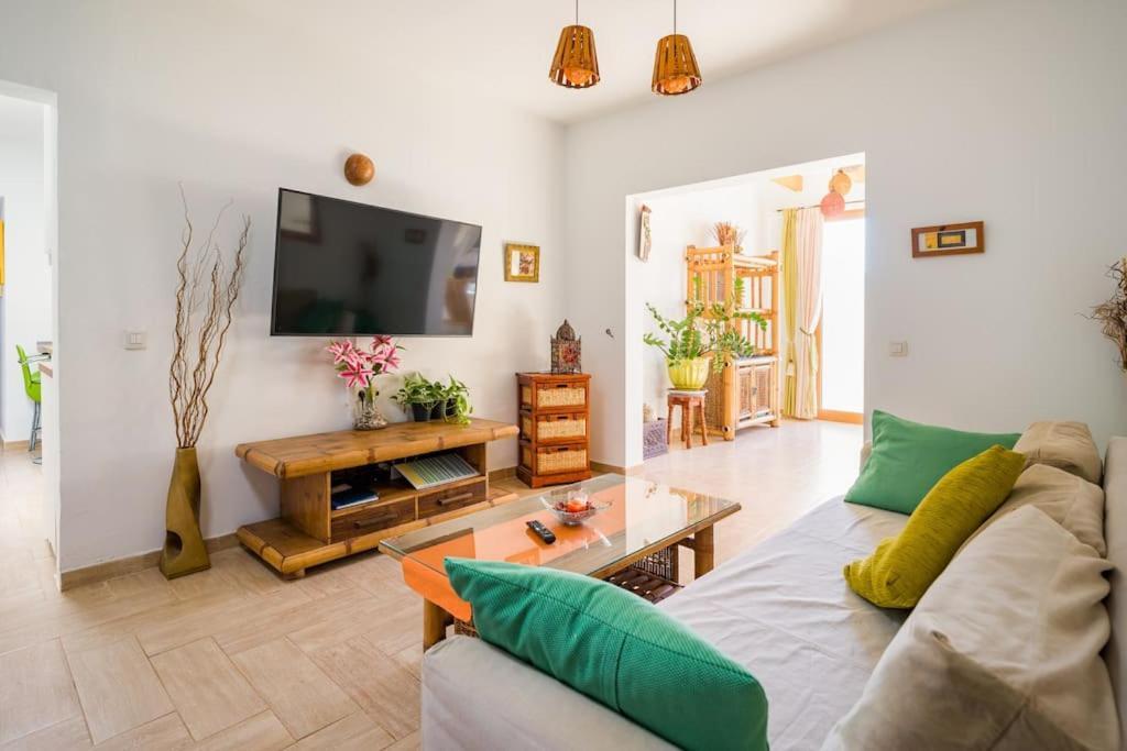 Villa La Isla By Rentaholidayslanzarote Playa Blanca  Exterior photo
